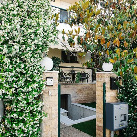 La Martina Glam - 15 Airport Macedonia *