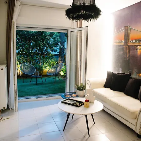 La Martina Glam - 15 Airport Macedonia تريلوفون