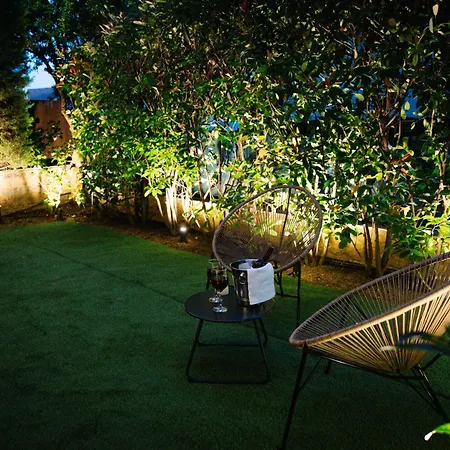 La Martina Glam - 15 Airport Macedonia * تريلوفون